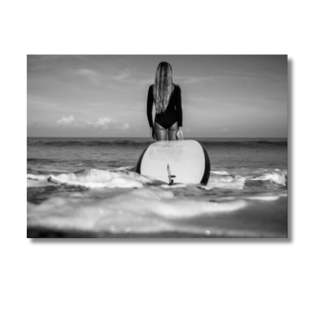 BEAUTIFUL SURFER