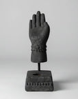 Ljusstake med hand