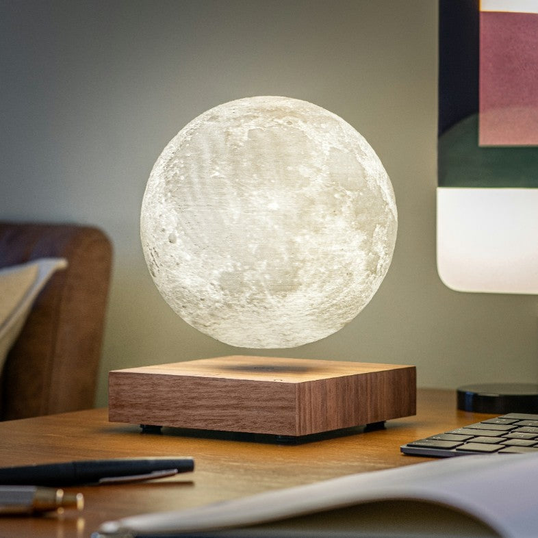 Smart månlampa - Kommer i Oktober!
