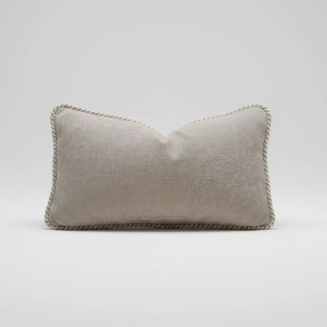 Kuddfodral Sand med flätad keder
