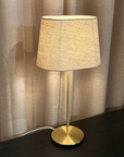 Lampfot Line guld med skärm Oval Natur H45 cm