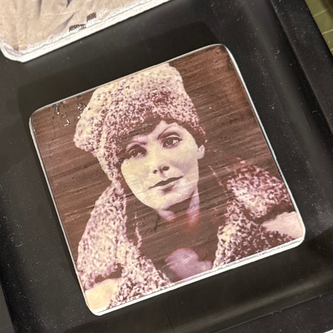 Glasunderlägg marmor Greta Garbo