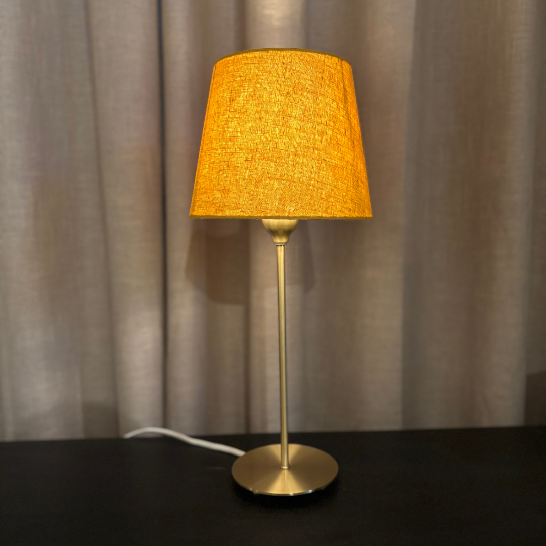 Lampfot Line Guld med Skärm Basic Straight Mustard H45 cm