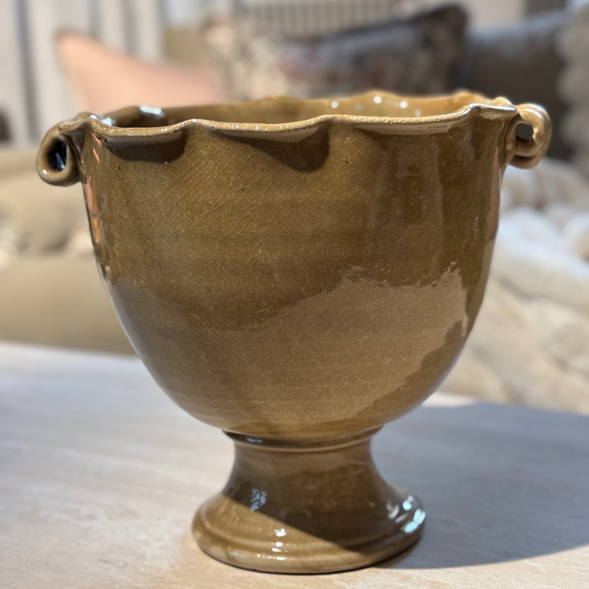 Kruka saffran glaserad keramik (två storlekar H 20/27 cm)