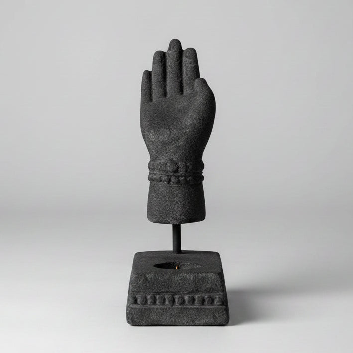 Ljusstake med hand