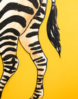 Bricka Handmålad Yellow Zebra